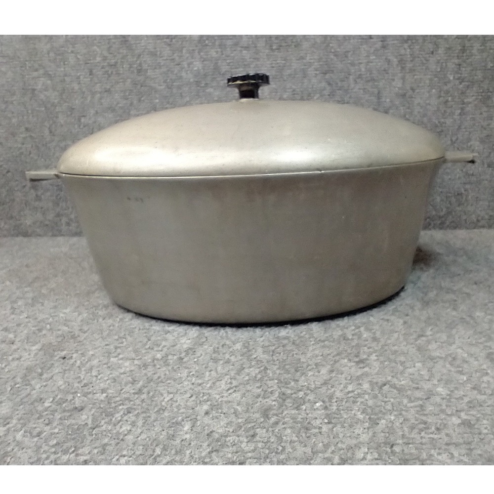 Vintage American Healthcraft Cast Aluminum Oval Dutch Oven Roaster with Lid